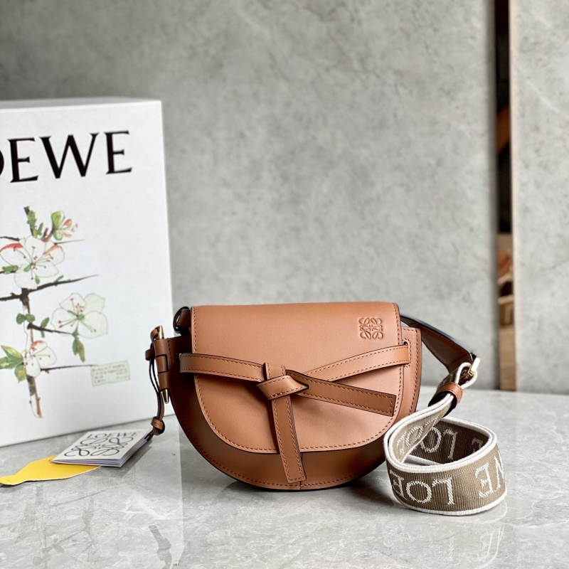 l*ew* satchel bags